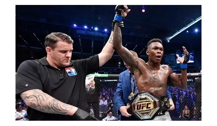 Adesanya je pro mě snadno porazitelný soupeř, hlásí Rockhold, který vyčkává na svou příležitost