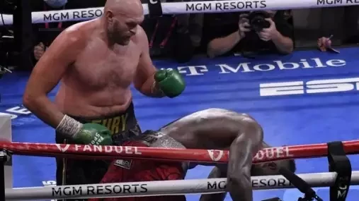 Tyson Fury představil podmínku, za které dá Wilderovi čtvrtý zápas