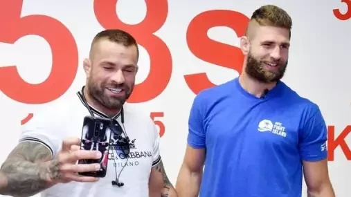 Karlos Vémola hodnotí pekelný výkon Jiřího Procházky. A s chválou rozhodně nešetřil