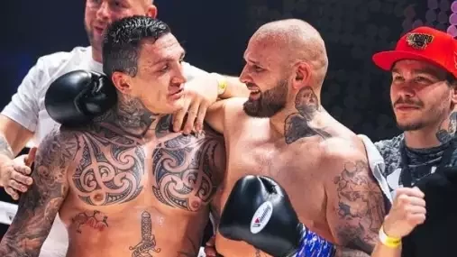 Rytmus opět míří do boxerského ringu. Soupeřem mu bude kolega z rapové scény