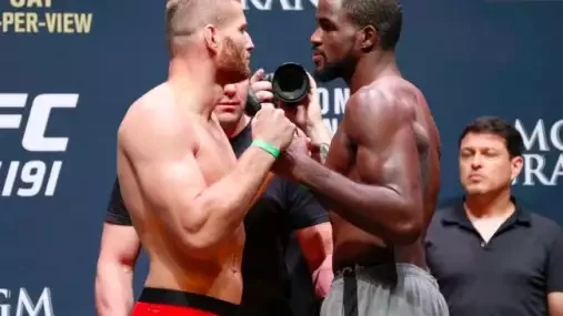 UFC mi dalo kariéru, ale teprve až v Bellatoru jsem si začal vydělávat, přiznává Anderson