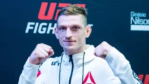 Nejlepší den mého života, pochvaluje si Dvořák premiéru v UFC. Domácího bojovníka přemohl na body