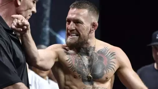 McGregor je pro Oliveiru snazším soupeřem, který mu zaručí větší výplatu, ví Felder