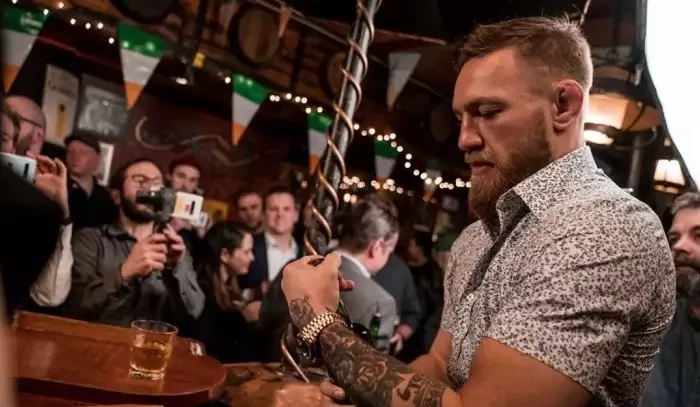 Hraje si Conor McGregor zase jednou s pocity fanoušků? Hvězdný irský zápasník údajně „ukončil“ kariéru
