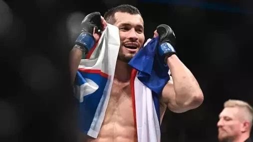 Makhmud Muradov vs. Trevor Smith - VIDEO
