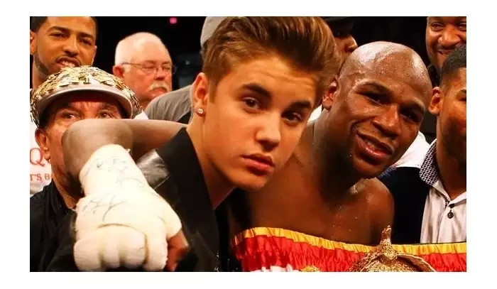 Další přírůstek boxerské školy? Justin Bieber rozjíždí tvrdé sparingy, vyloučena není ani ostrá zkouška v ringu