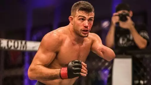 Jednoruký bojovník Nick Newell se stal oficiálně novou posilou Bellatoru