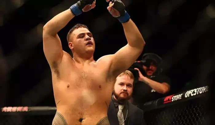 UFC Fight Night: Dos Santos kritizuje Tuivasu za pouliční rvačky