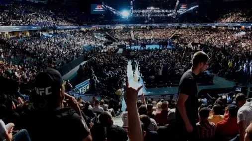 Názor expertů: Kdo bude šampionem lehké váhy UFC na konci roku 2022?