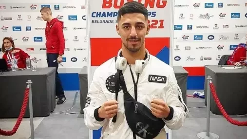 Hanba v přímém přenosu. Cikány neberem! Tanka a jeho missku vykázali z baru kvůli tomu, že jsou Romové