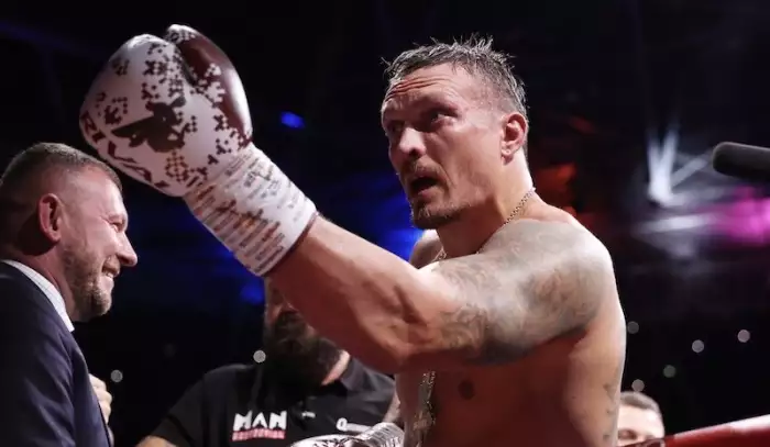 Usyk novou filmovou hvězdou. The Smashing Machine odhaluje temnou éru MMA