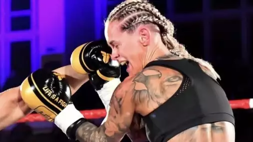 Knockauty a zápasy, které zvedaly ze sedadel! Akce GFZ 3 bavila naplněnou halu na Vinohradech