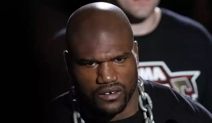 Syn legendárního UFC zápasníka byl zatčen za brutální napadení wrestlera