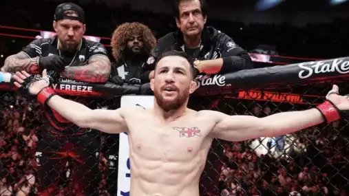 Joe Rogan v úžasu: UFC má nového nejlepšího bojovníka. Nikdo se mu nemůže rovnat