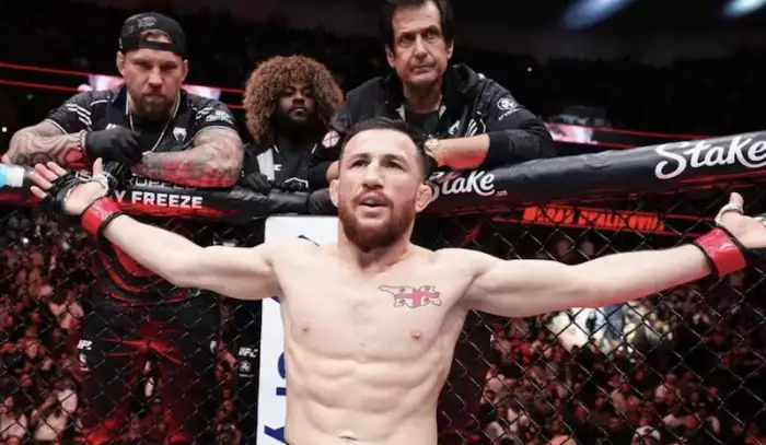 Joe Rogan v úžasu: UFC má nového nejlepšího bojovníka. Nikdo se mu nemůže rovnat