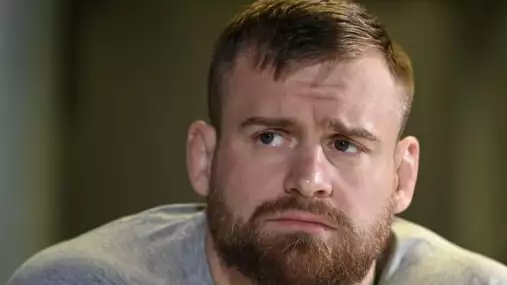 Zákaz fyzických trestů očima fighterů. Kozma přiznal plácnutí přes zadek, Kincl to odsoudil jako srabárnu