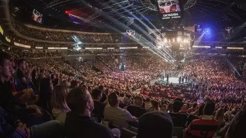 Jak uživatelé přecházejí po zápasových večerech od MMA obsahu na stránky jako Casino Lizaro 