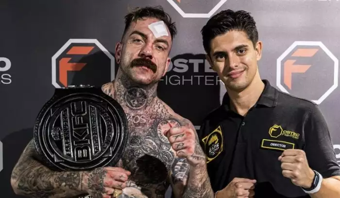 První český šampion BKFC Josef Hála popsal setkání s McGregorem a divoké oslavy titulu