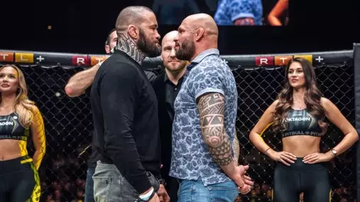 Polský císař v náručí Oktagonu: Materla se při premiéře postaví německé mašině