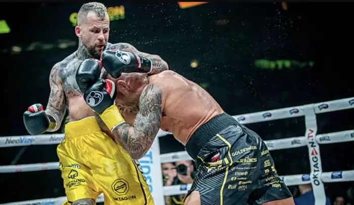 Marpo stále cítí křivdu, Vémola slibuje brutální konec