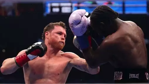 Canelo po prohře přiznal: Crawford je lepší než Mayweather, jeho styl jsem nerozluštil