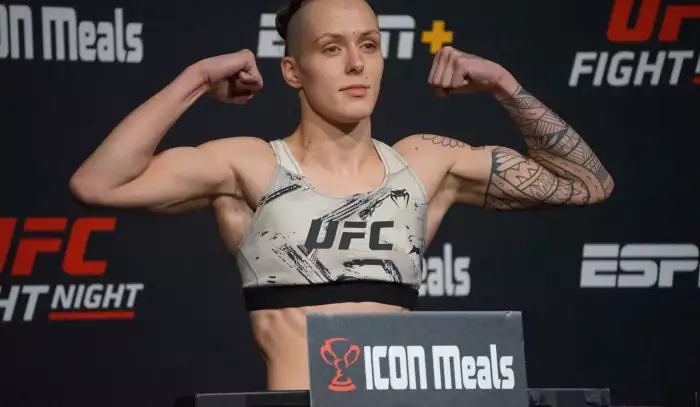 Nůž na krku: Česká naděje musí v UFC nastoupit, i kdyby měla zlomenou nohu