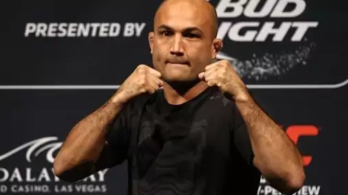 UFC legenda požádala soud, aby ověřil identitu její matky. Měl ji nahradit klon 