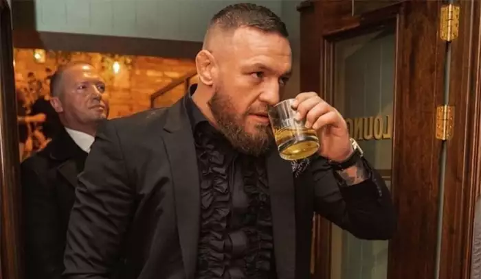 Šéf UFC Dana White zhodnotil pád Conora McGregora: Peníze ničí všechno