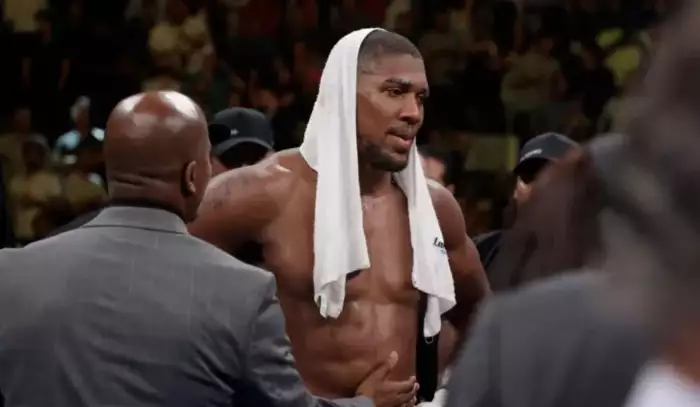 Joshua končí kariéru! promluvila rodina