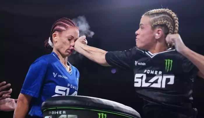 Fackování je třeba zastavit, je to omyl a trapas, říká slavný komentátor. Navrhuje řešení