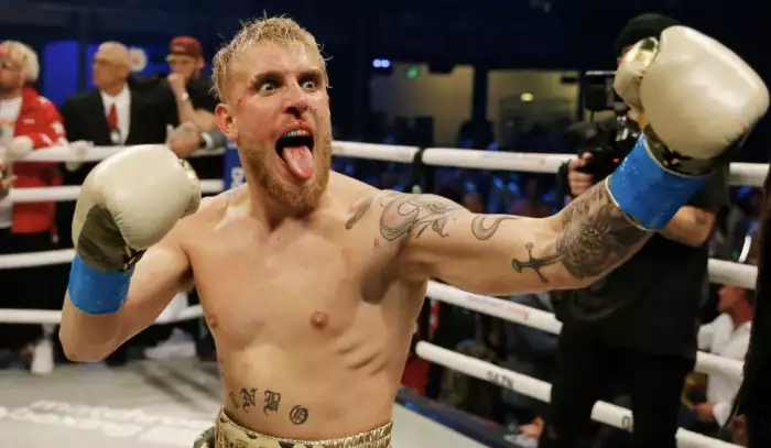 Troufalost, nebo šílenství? Paul se před bitvou pasoval do role Rockyho