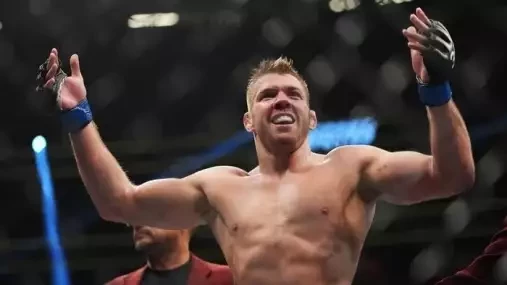 Whittaker je pro mě pravá výzva, to Adesanya je hračka, líčí Du Plessis 