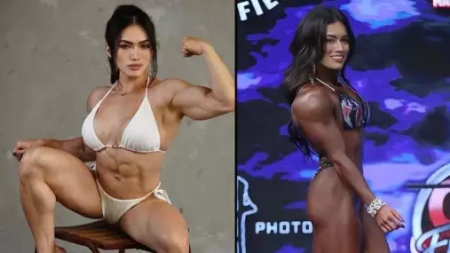 Bílé bikiny, dřevěná židle a 100 kg svalů. Kulturistka poslala internet do kolen