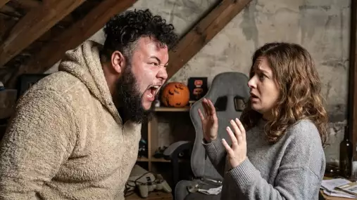 Naprosté dno! FatDad vyhrožoval ženám, které připravil o úspory. Teď balamutí internet hudebním restartem