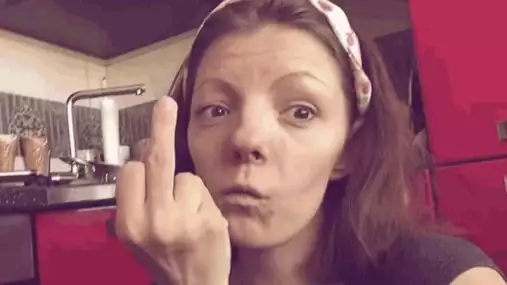 Haló, taťko!“ Adéla si spletla šéfa s bankomatem, unikly zoufalé hlasovky