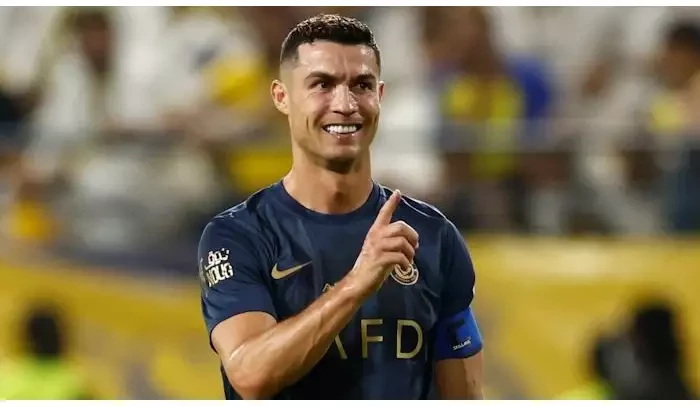 Jako by už neměl dost! Cristiano Ronaldo dostal nadpozemský balík, aby účinkoval ve wrestlingu. Fotbalista prý přijal