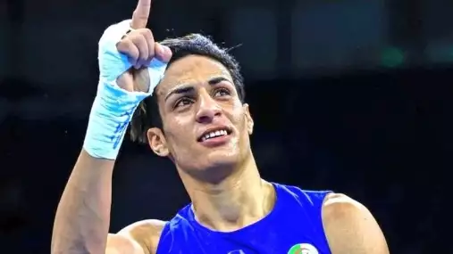 Boxerka Khelifová odmítá testy pohlaví. Přesto by se ráda vrátila
