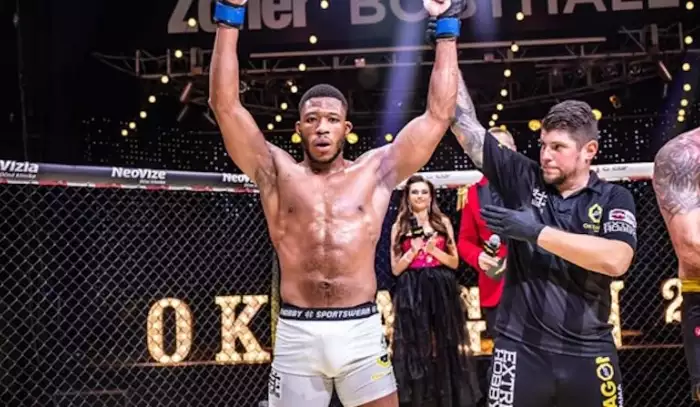 Veterán Oktagonu úřadovat v UFC. Soupeř jen bezmocně ležel