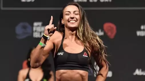 KO, které ji zachránilo. Úder odhalil příčiny dlouhého trápení krásky z UFC