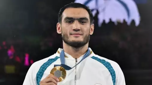 Pád zlatého hrdiny. Olympijský vítěz v boxu dopoval