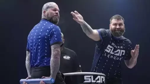 Velmi nízké platy zápasníků ve fackování? Dana White má pro kritiky stručnou odpověď 