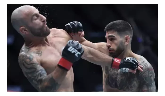 VIDEO: Topuria knokautoval Volkanovskiho a vyzval Conora McGregora, Cejudo prohrál a ukončil kariéru
