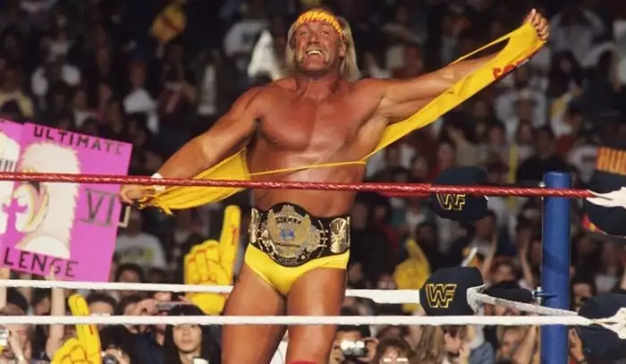 Hulk Hogan chtěl do UFC, pak se zamiloval do AFL. Smrt ho zastihla v novém zápalu