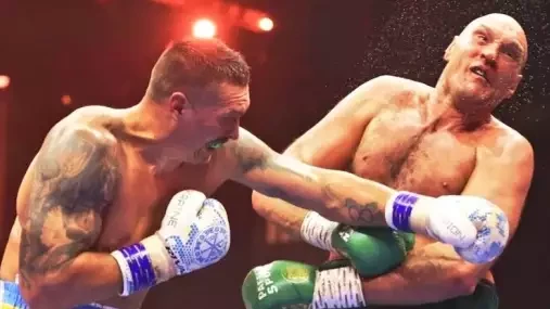 VIDEO: Deváté kolo přímo z ukrajinského pekla! Oleksandr Usyk předčil Furyho a stal se nejlepší těžkou vahou boxu