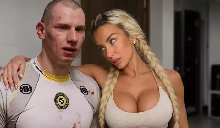 VIDEO: Spicy Pája schytal pořádnou nálož. Soupeřku možná znáte z úplně jiného prostředí