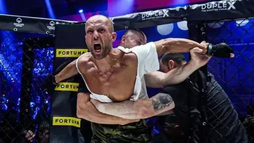 Facky, ponižování a výhrůžky pro sledovanost? V Polsku už může podobný obsah skončit u soudu