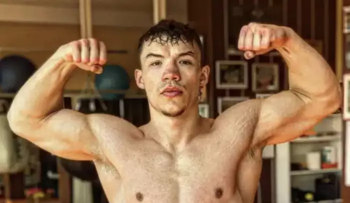 Před třemi týdny porazil o 30 kilo těžšího Kotalíka. Teď Fapšo mění pravidla