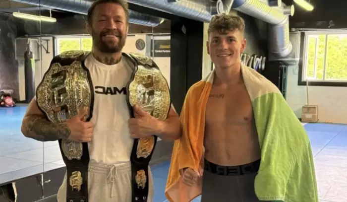Bez kontaktů odletěl v 17 letech do Dublinu. Trenér McGregora mu dal šanci, teď Čech sní o UFC