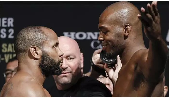 Sázka o miliony! Cormier provokuje Jonese, ten ho drsně usadil před kamerami