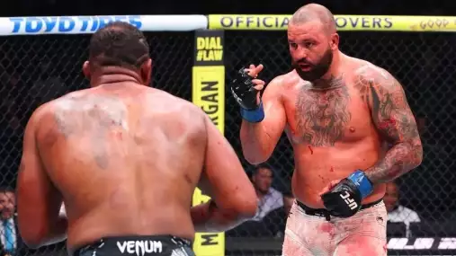 Uplakánek! pálí do Pereiry nová hvězda UFC. A navrhuje změnu